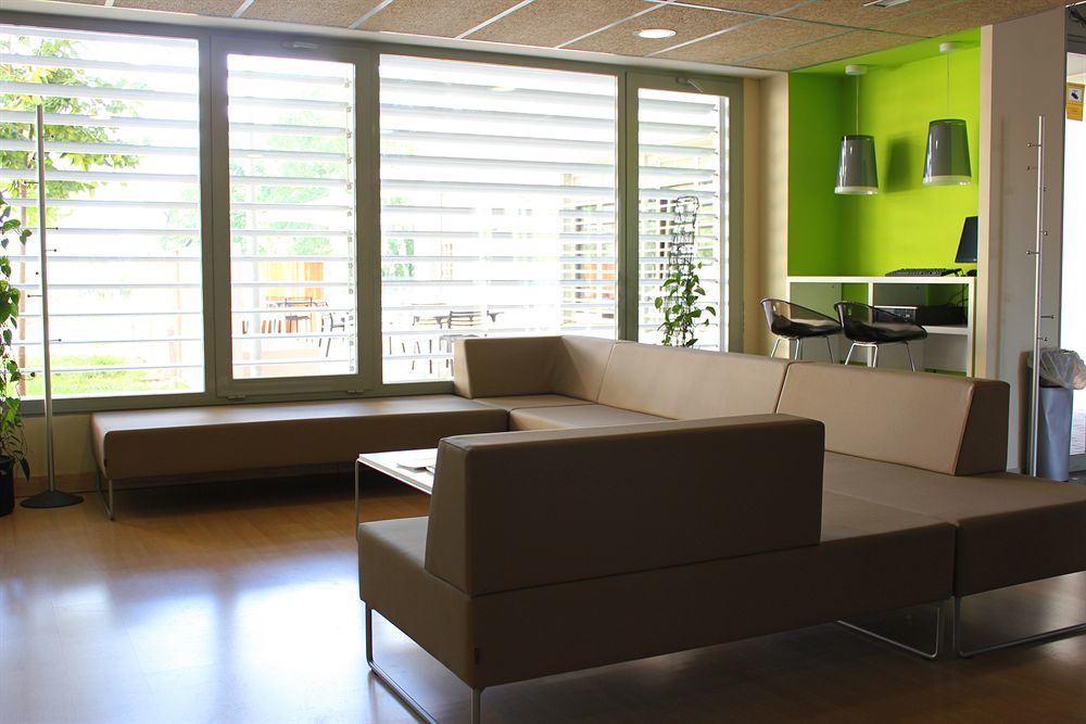 Residencia Universitaria Resa Los Abedules Pamplona Exteriér fotografie